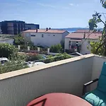 Apartman With Parking Space - Makarska - 6612 Baska Voda